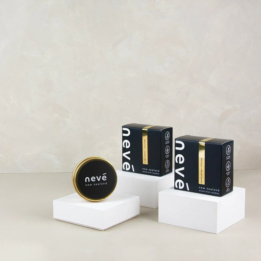 Neve Candle French Pomegranate & Juicy Mango